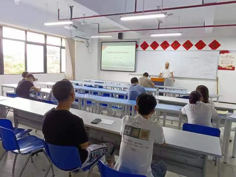 我院開展學習貫徹習近平新時代中國特色社會主義思想主題教育：專題黨課