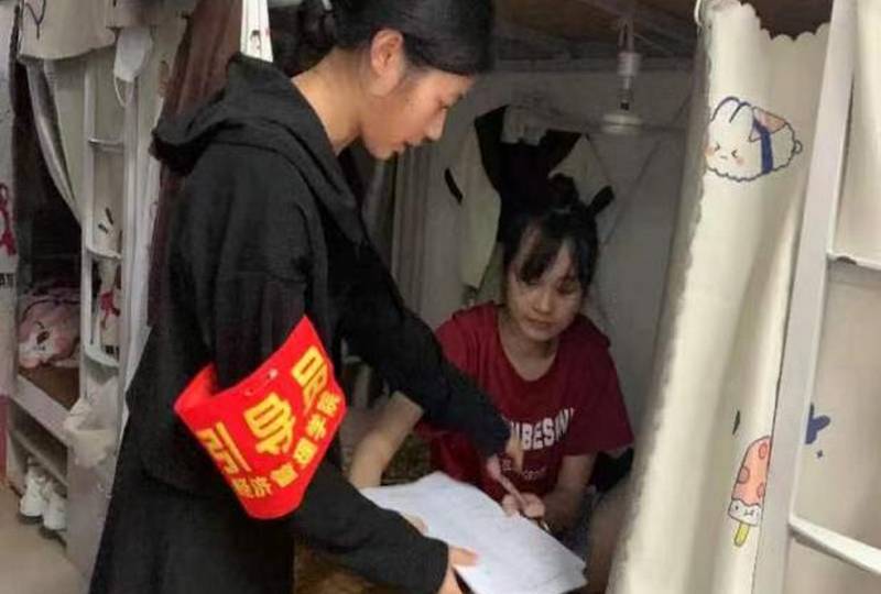 我院網格服務黨小組積極開展志愿服務活動