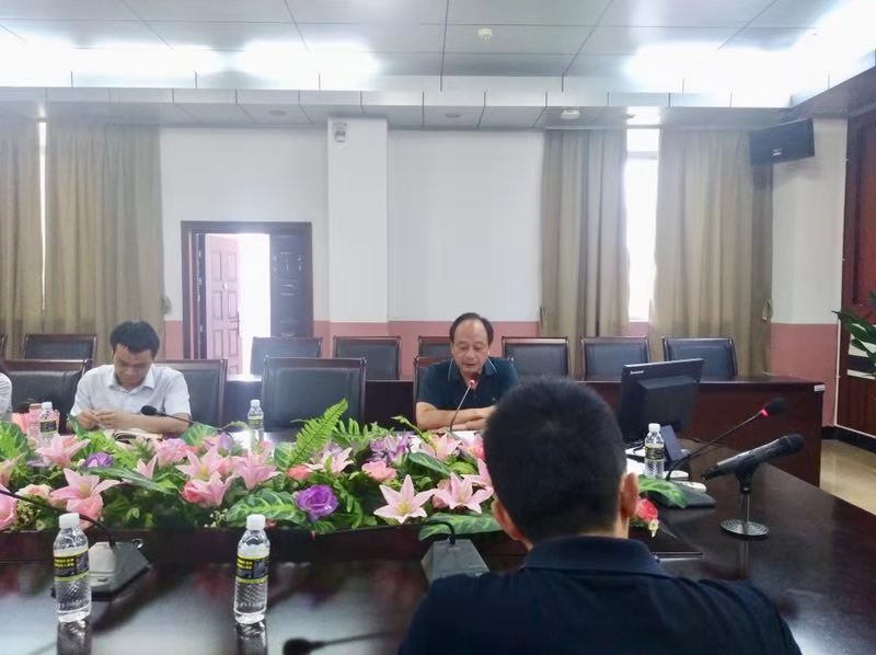 魏應彬院長為我系全體教工黨員上專題黨課