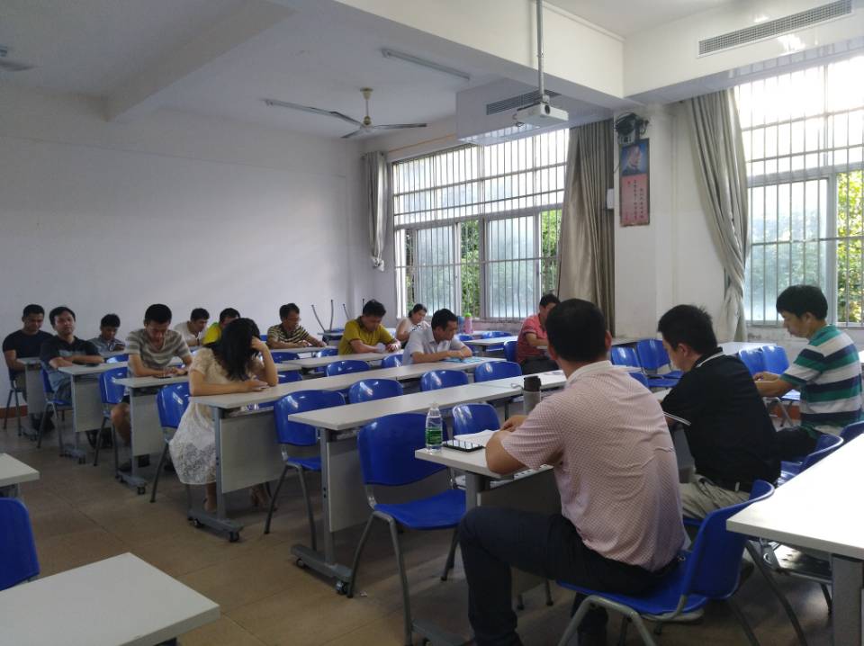我系召開全體教職工會議傳達學習習近平總書記有關講話精神