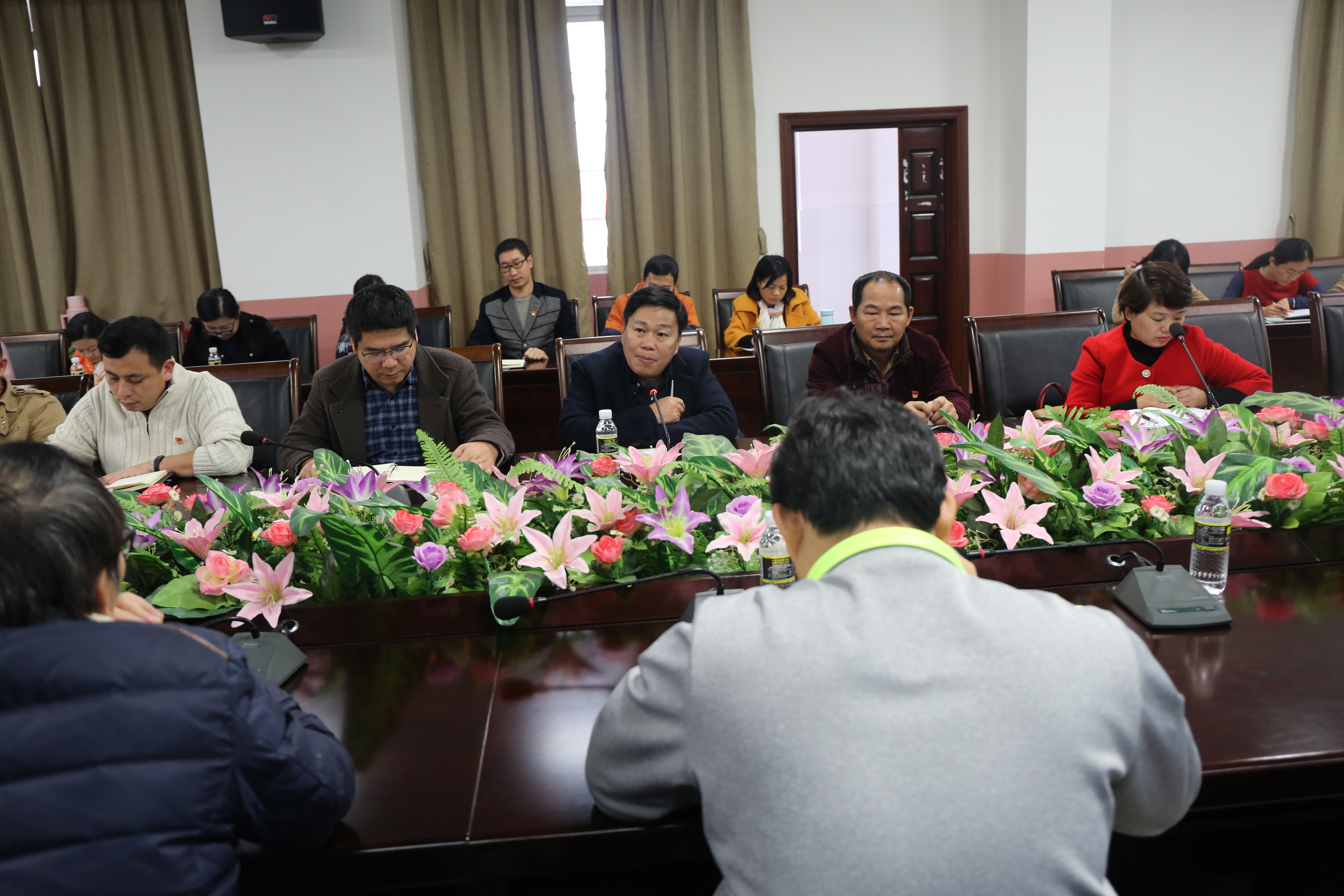 我系召開期末工作部署會議