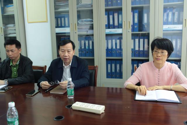我校黨委書記詹少斌一行到我院開展調研座談