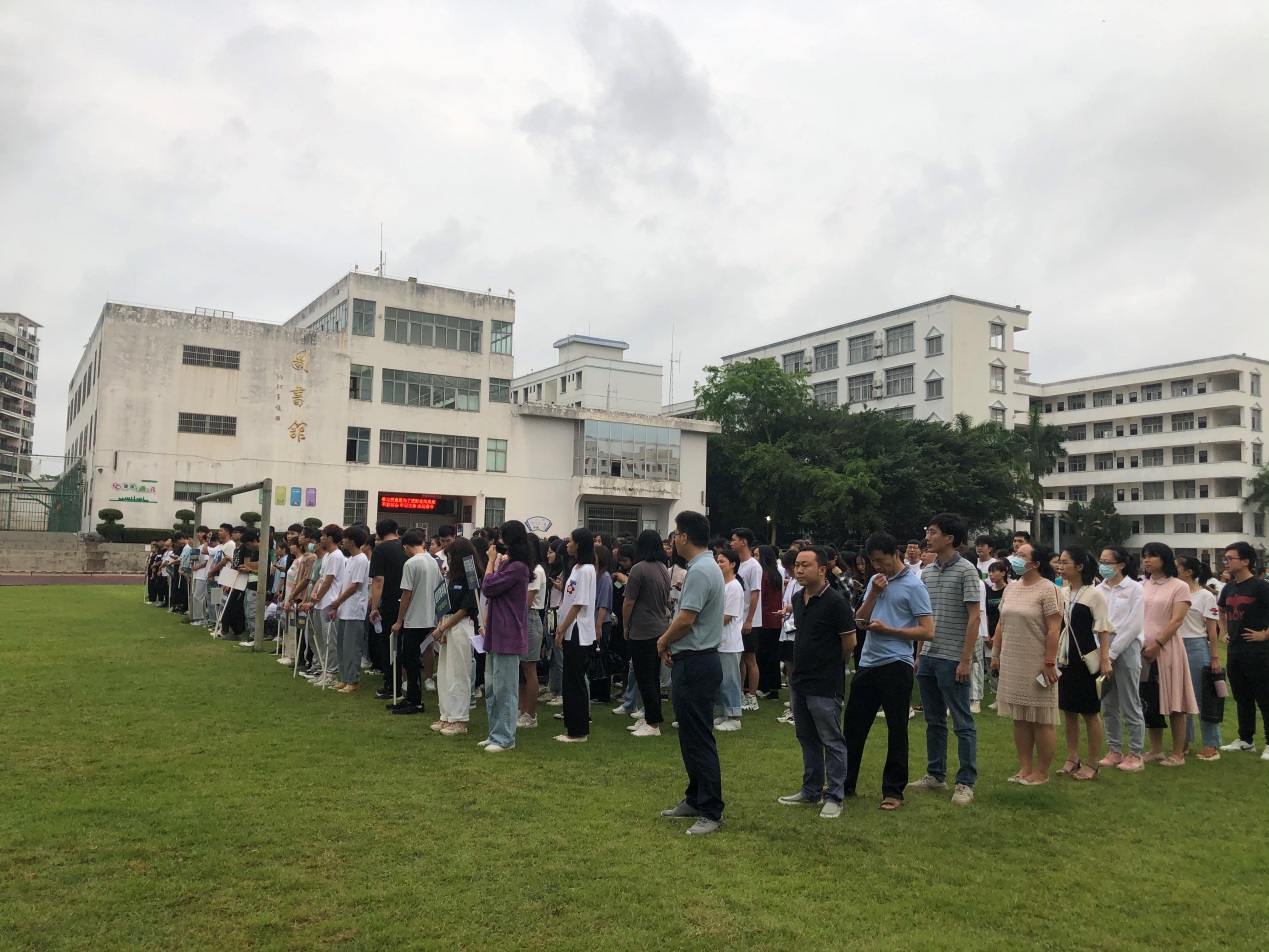 賡續革命精神，傳承紅色基因 ——經濟管理學院舉行升國旗儀式