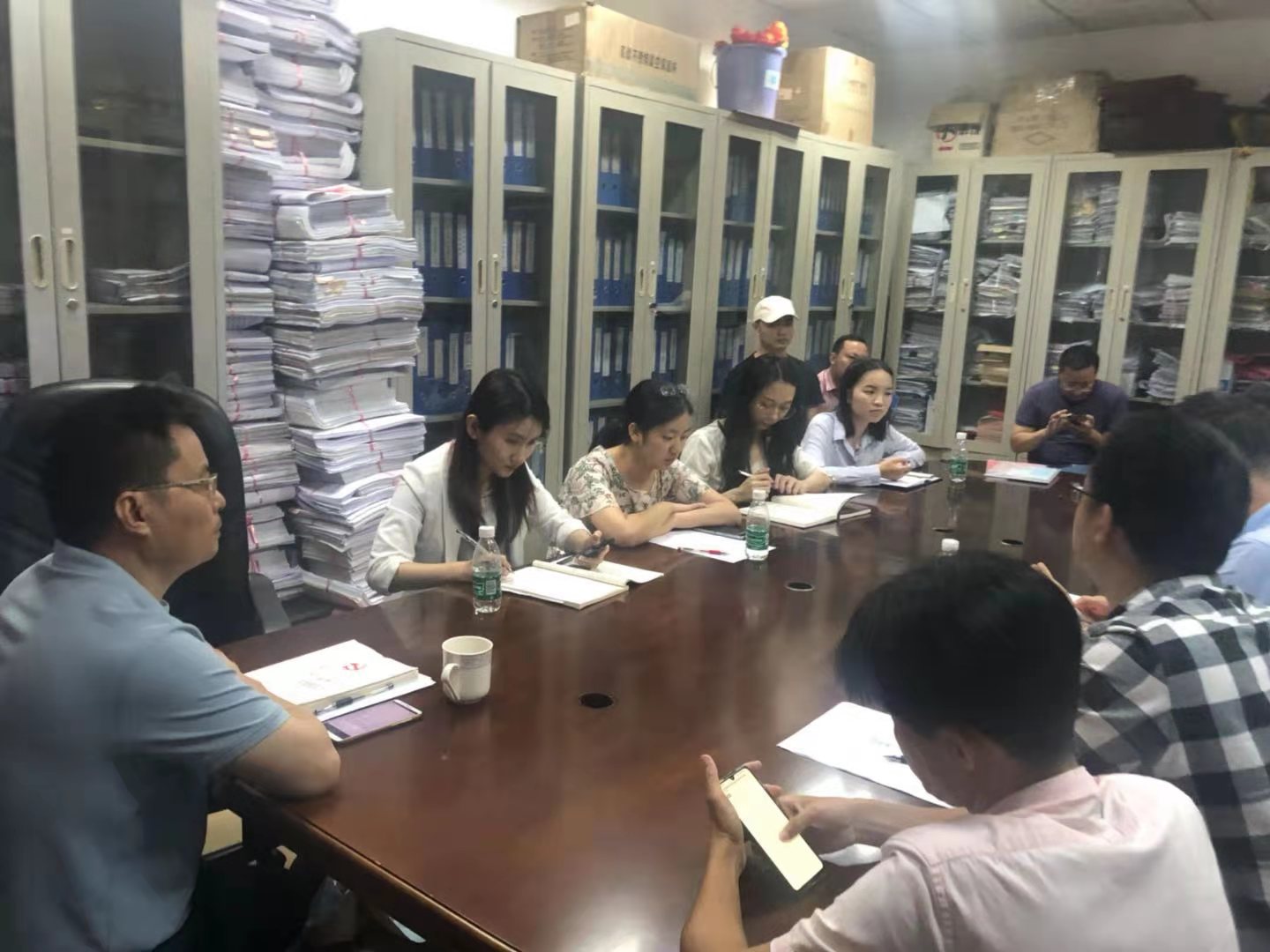 我院召開全體教職工師德師風學習會議